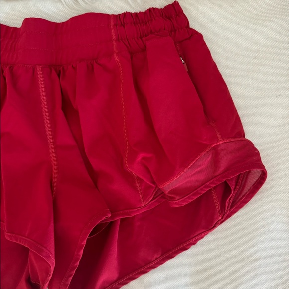 Lululemon size 8 2.5’ - Picture 4 of 6